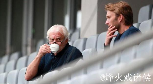 罗尔费斯:药厂在对抗中太软了,我们退缩了、在 罗尔费斯:药厂在对抗中太软了,我们退缩了、在