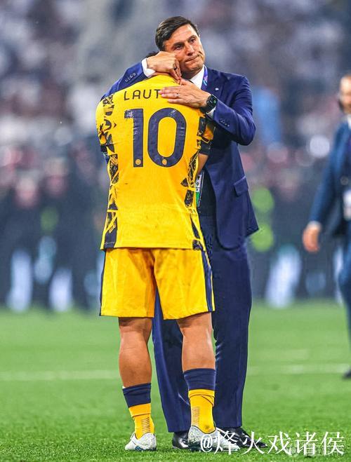 萨内蒂:批评劳塔罗?荒谬,他已经排在国米历史 萨内蒂:批评劳塔罗?荒谬,他已经排在国米历史